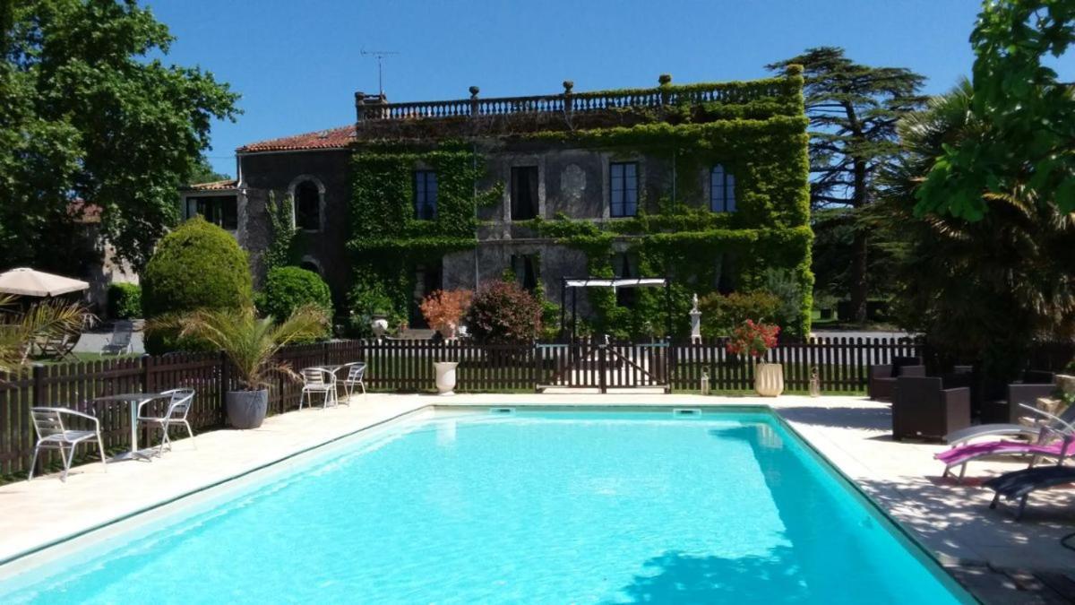 Chateau Le Poiron Bed and Breakfast Pissotte Esterno foto