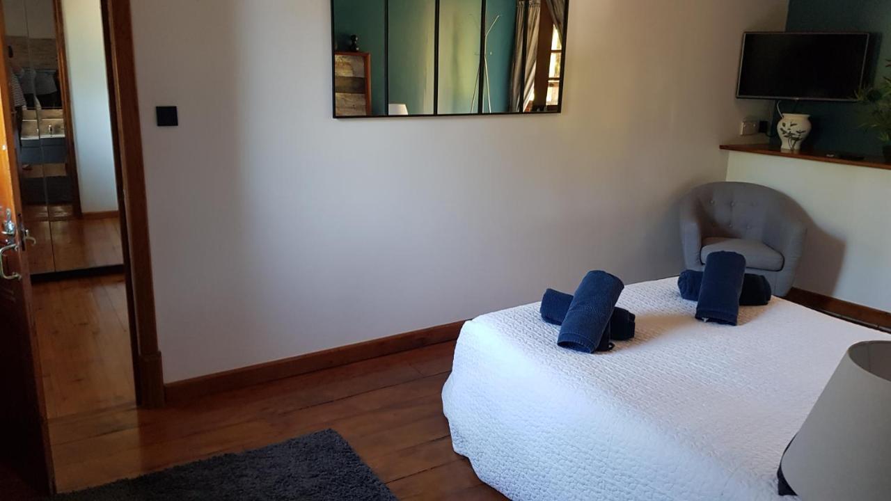 Chateau Le Poiron Bed and Breakfast Pissotte Esterno foto