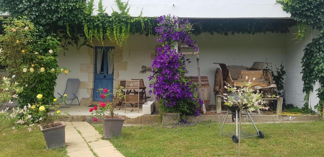 Chateau Le Poiron Bed and Breakfast Pissotte Esterno foto